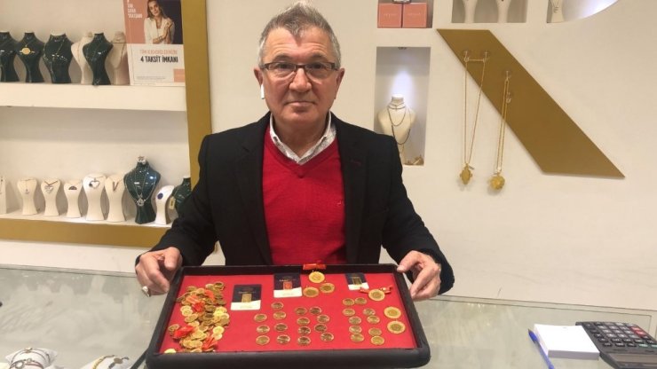 Altın yeni yılda yükselişe geçti