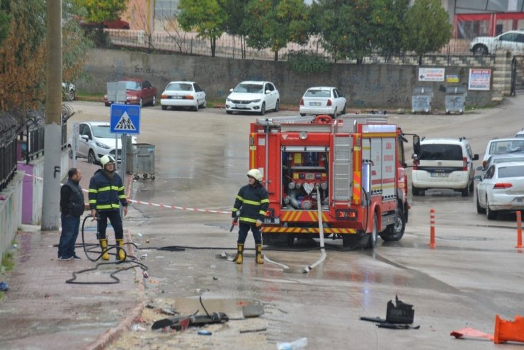 El freni çekilmeyen tanker askıda kaldı