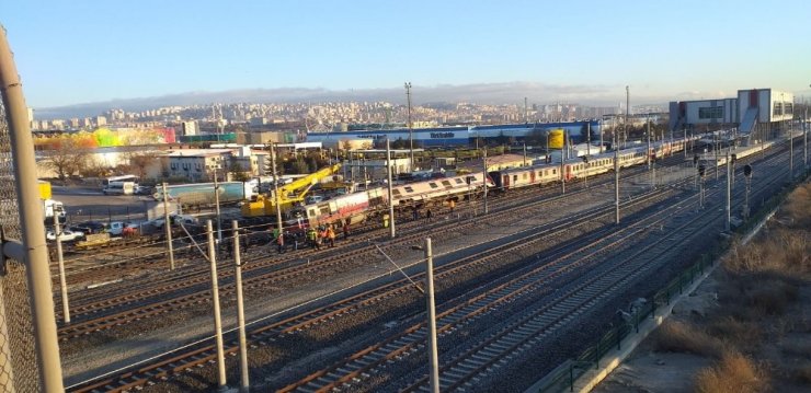 Başkent’te tren raydan çıktı