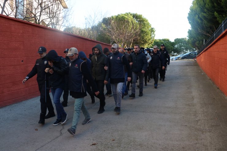 GÜNCELLEME - Balıkesir'deki DEAŞ operasyonunda yakalanan 11 zanlı tutuklandı