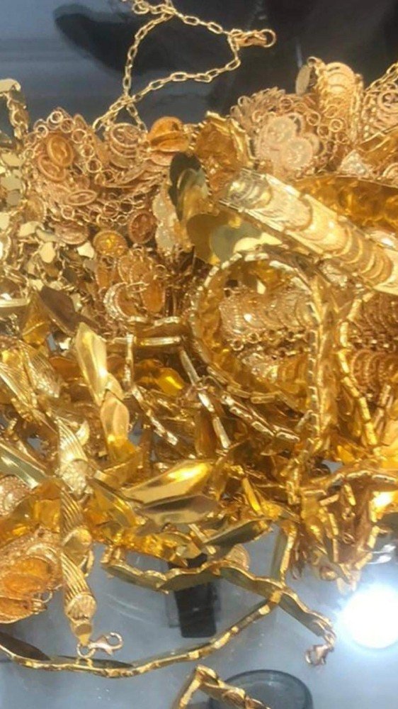 Bingöl’de 1 kilo 17 ayar altına 22 ayar baskı yapan 4 şüpheli yakalandı