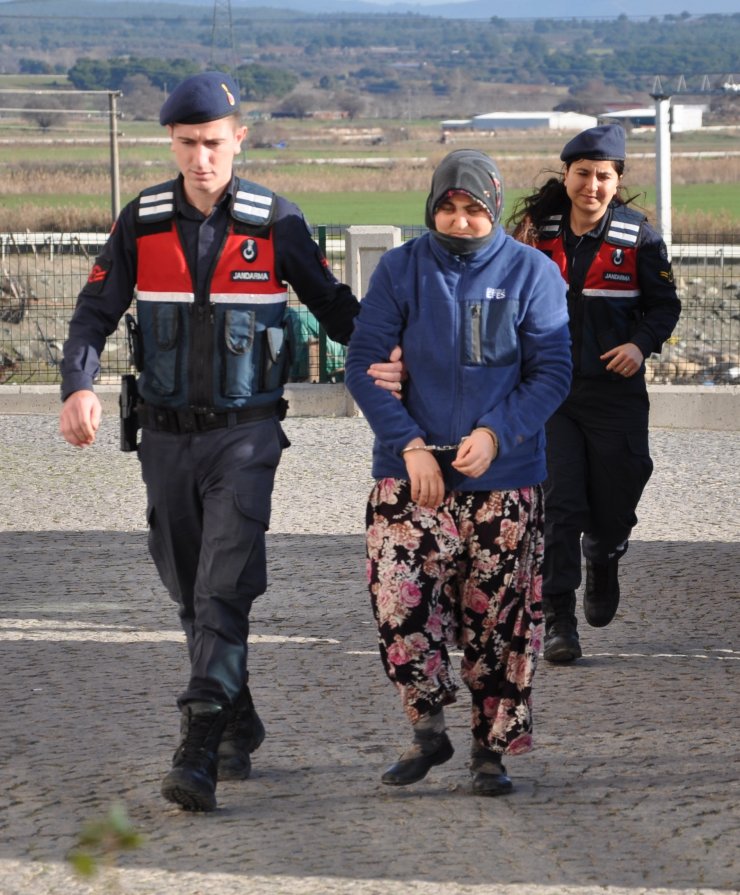GÜNCELLEME - Çanakkale'deki arazi anlaşmazlığı kavgasında gözaltına alınan 2 şüpheli tutuklandı