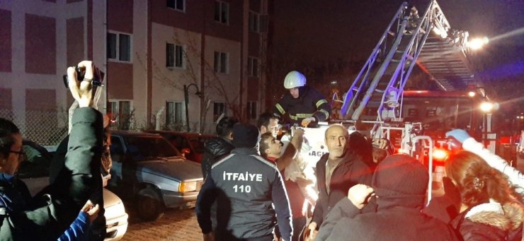 Çorum’da apartman dairesinde yangın: 1 ölü