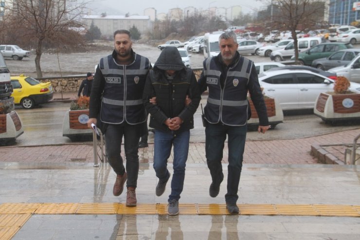 Elazığ’da bir kişiyi iş yerinde vuran şüpheli yakalandı