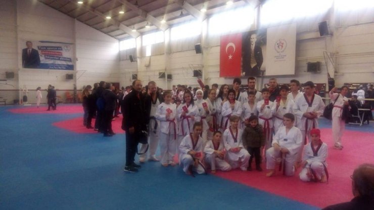 Emetborspor’un Taekwondo başarısı