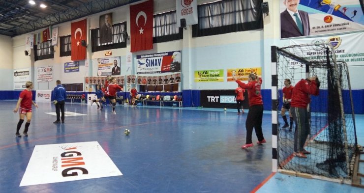 Kastamonu Belediyespor, EHF Kupası maçlarının hazırlıklarını tamamladı