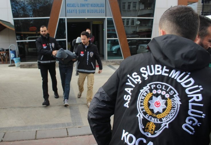 İki evden 45 bin TL’lik vurgun yapan 3 kişi yakalandı