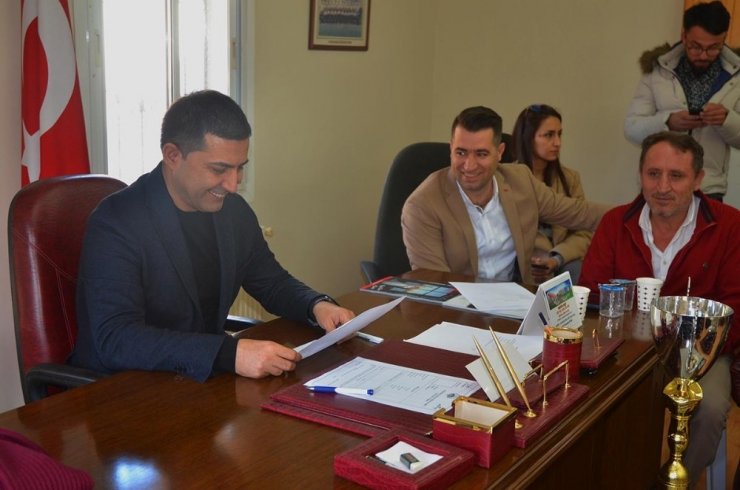 Kuşadası Gençlik Spor kulübü’nün yeni yönetimi belirlendi