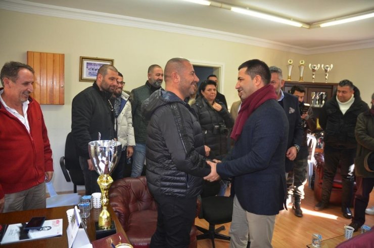 Kuşadası Gençlik Spor kulübü’nün yeni yönetimi belirlendi