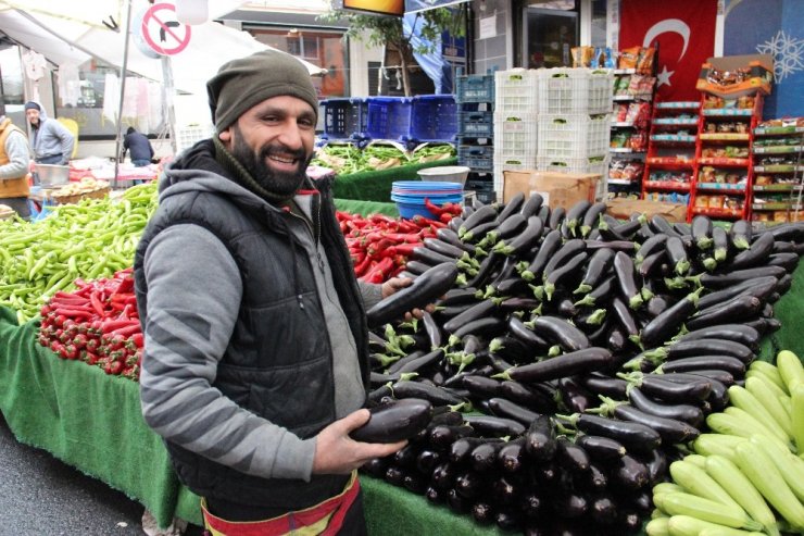Tarladan seraya geçiş, patlıcanın fiyatını fırlattı