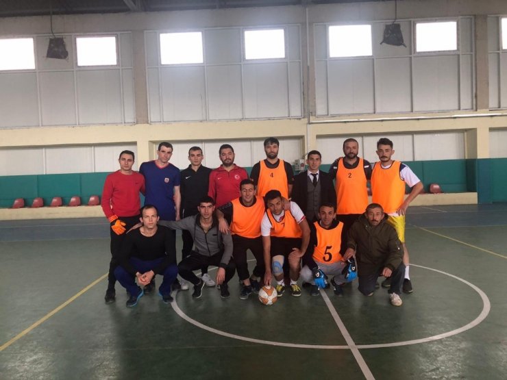 Özvatan’da kurumlar arası futsal müsabakaları sona erdi