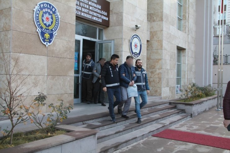 Gasp şebekesine 3 tutuklama