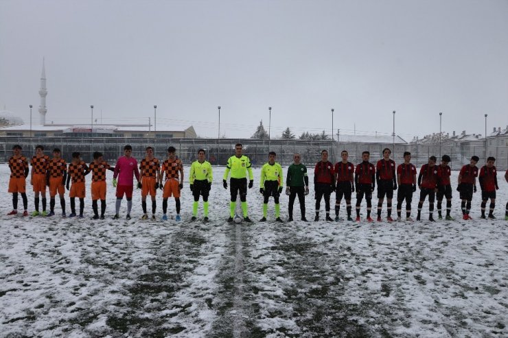 Okullar arası genç futbol il birinciliği müsabakaları sona erdi