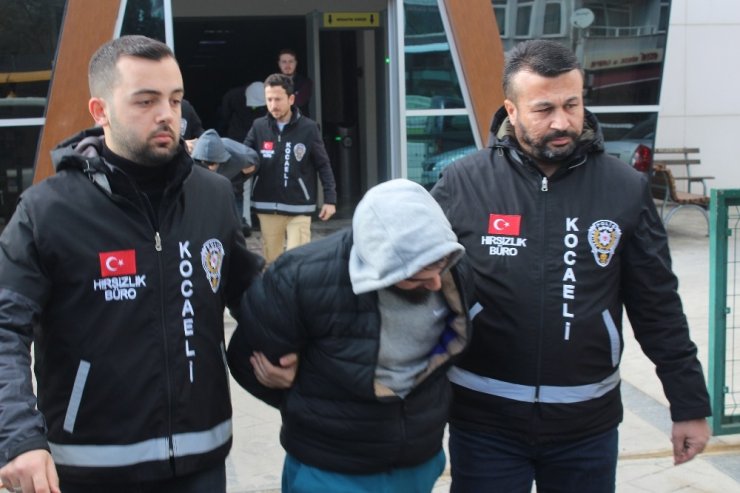 İki evden 45 bin TL’lik vurgun yapan 3 şahıstan 2’si tutuklandı