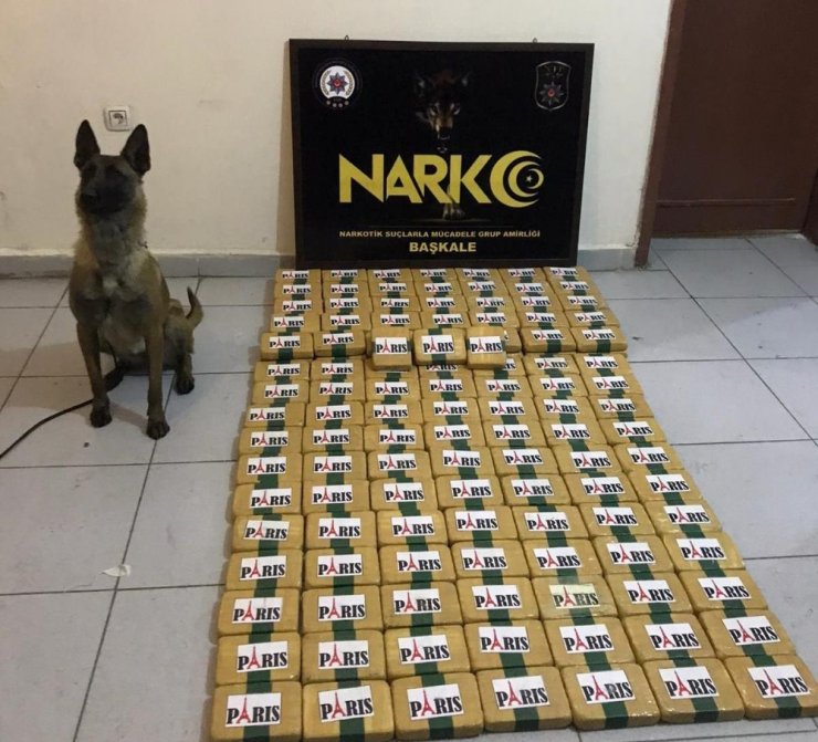 Başkale’de 2 çuval içerisinde 77 kilo eroin ele geçirildi
