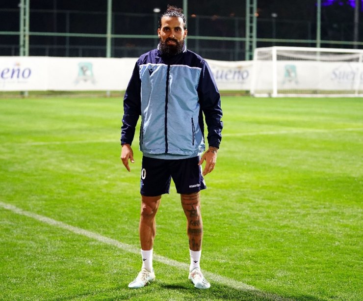 Erkan Zengin: "Milan İbrahimovic’e hafif gelir"