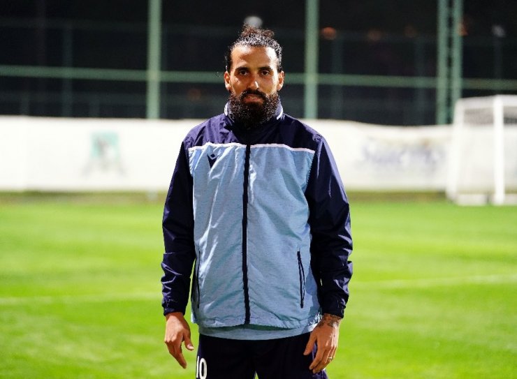 Erkan Zengin: "Milan İbrahimovic’e hafif gelir"