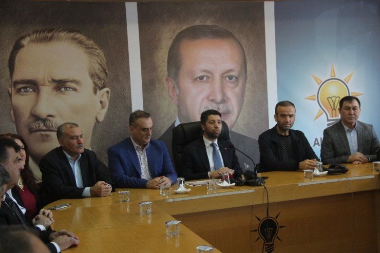AK Parti Adana İl Başkanı Ay: "Belediyelerin tapu verme yetkisi yok"