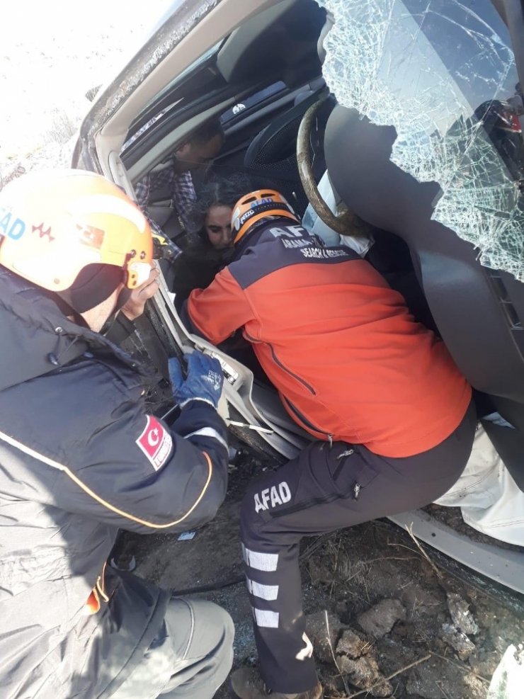 Aksaray’da otomobiller çarpıştı: 7 yaralı