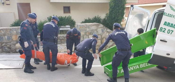 Antalya’da 1’i doktor 2 kişinin cesedi bulundu
