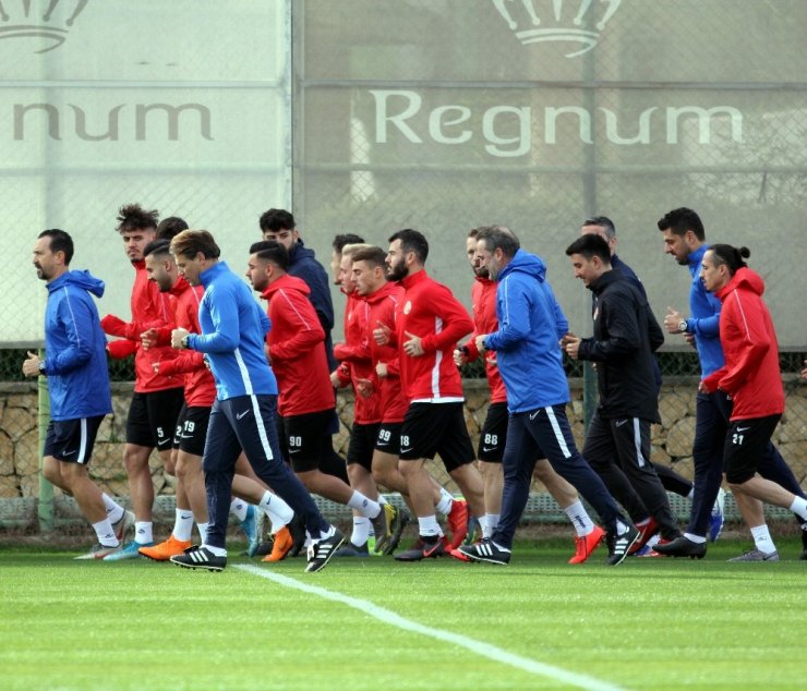Antalyaspor ikinci yarı hazırlıklarına başladı