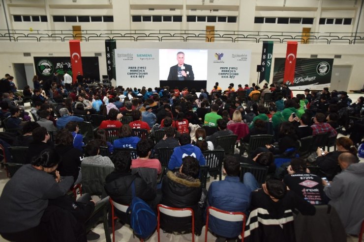 NASA canlı bağlantıyla Darüşşafaka’daydı