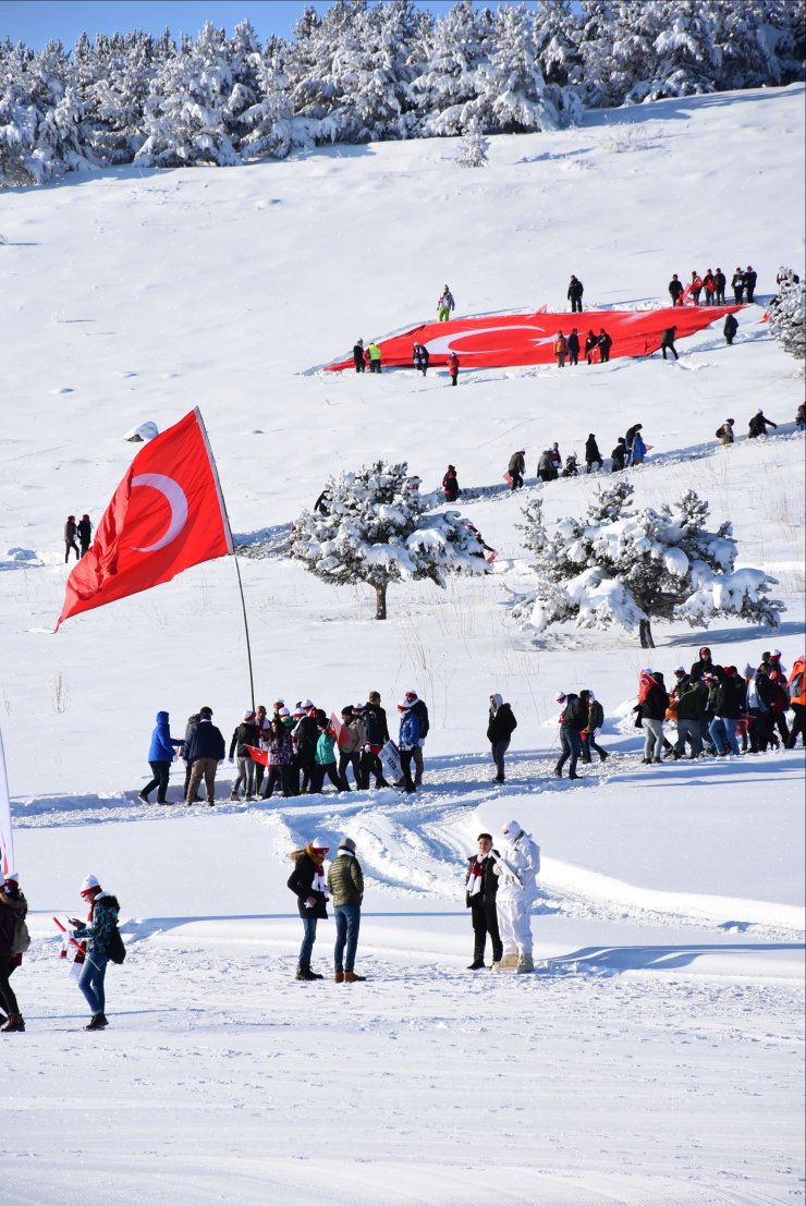 GÜNCELLEME - Vefakar gençlik, fedakar ecdadı 105'inci yılında anıyor