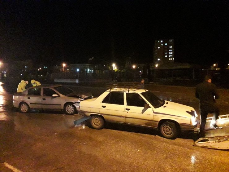 Adana’da trafik kazası: 3 yaralı