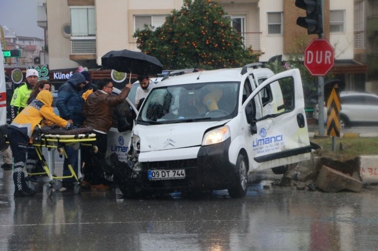 Aydın’da trafik kazası; 4 yaralı