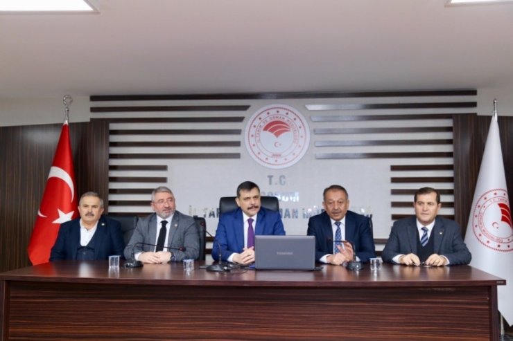 Süne ile mücadele kapsamında 4 bin fidan dağıtıldı