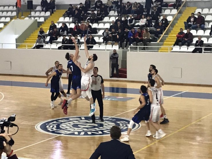 Kağıtspor’dan voleybol ve basketbolda 2 başarı