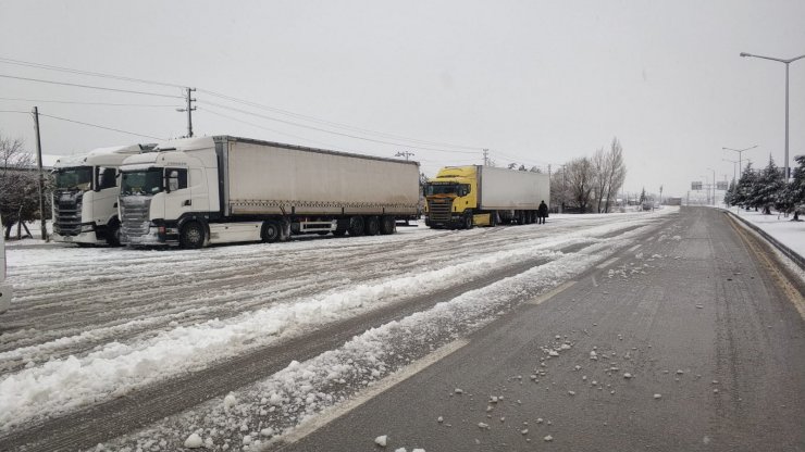 Konya'da kar yağışı