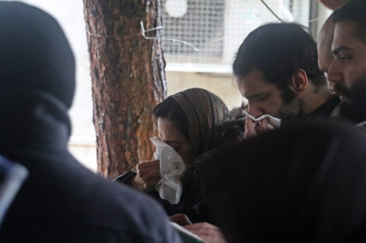 Ölü bulunan doktorun cenazesinde gözyaşları sel oldu