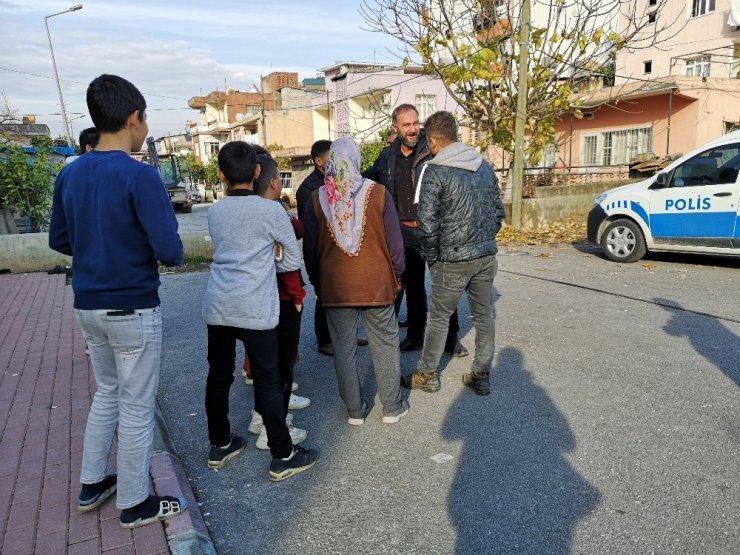 Yüksek gerilim hattına mahalle sakinleri engel oldu