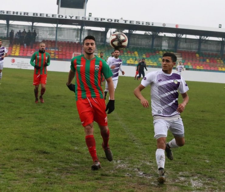 Diyarbekirspor Bağlar Belediyespor’u farklı geçti