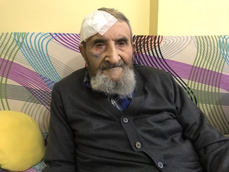 93 yaşındaki adamı öldüresiye dövüp gasp ettiler