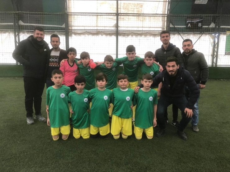 Mahalleler Arası Minikler Futbol Turnuvası devam ediyor