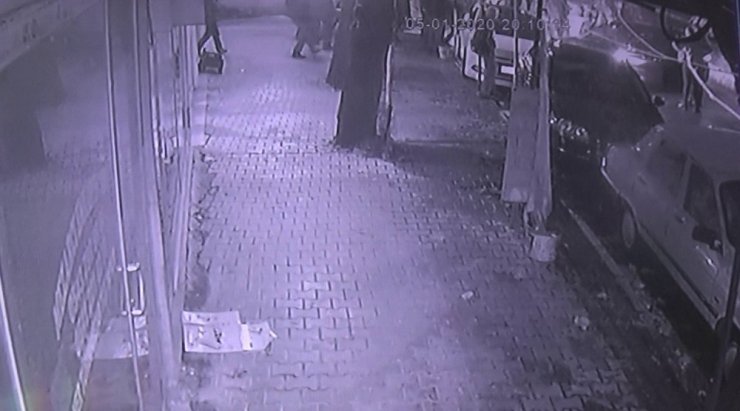 Kaza anı güvenlik kameralarına yansıdı