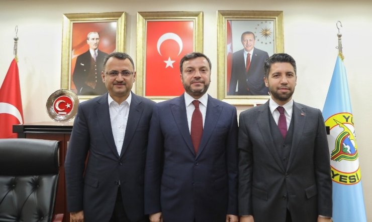 AK Parti Genel Merkezinden Başkan Kocaispir’e tam not