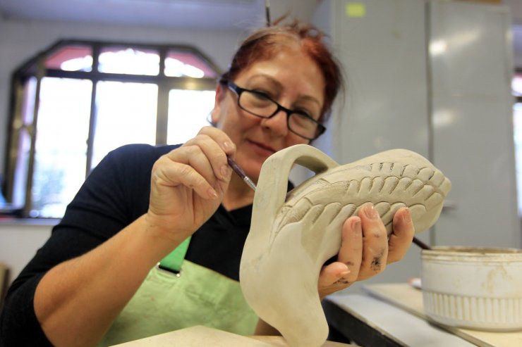 Anadolu medeniyetlerinin eserlerini seramikle geleceğe taşıyorlar