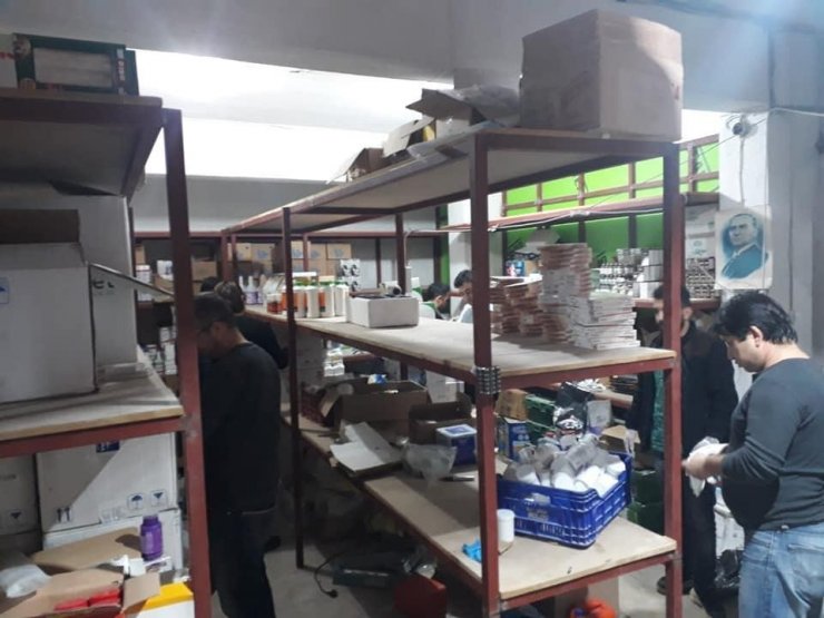 Antalya’da 26 bin 640 kutu tıbbi ürüne el konuldu