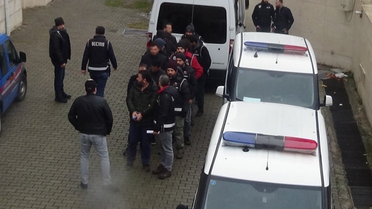 Organize suç örgütü kurduğu iddia edilen 12 şüpheli salıverildi