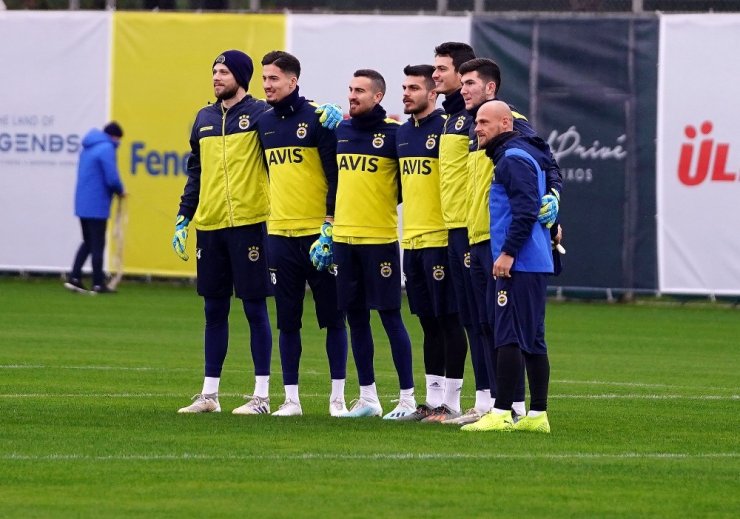Fenerbahçe’de neşeli antrenman