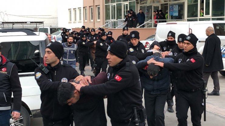 Hatay’da 800 polisle uyuşturucu operasyonu