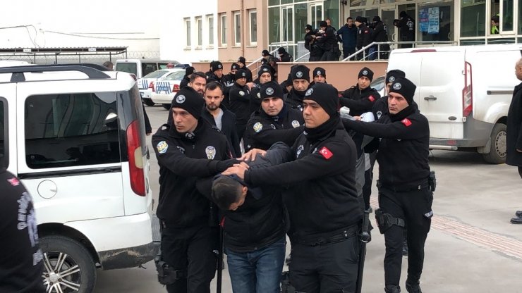 Hatay’da 800 polisle uyuşturucu operasyonu