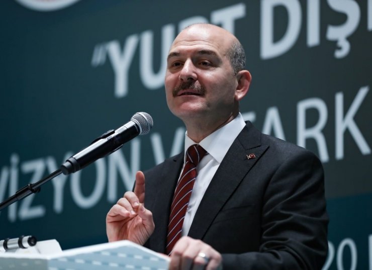 İçişleri Bakanı Soylu: “İdlib’den 300 bini aşkın insan son 1 ayda yerinden edildi”