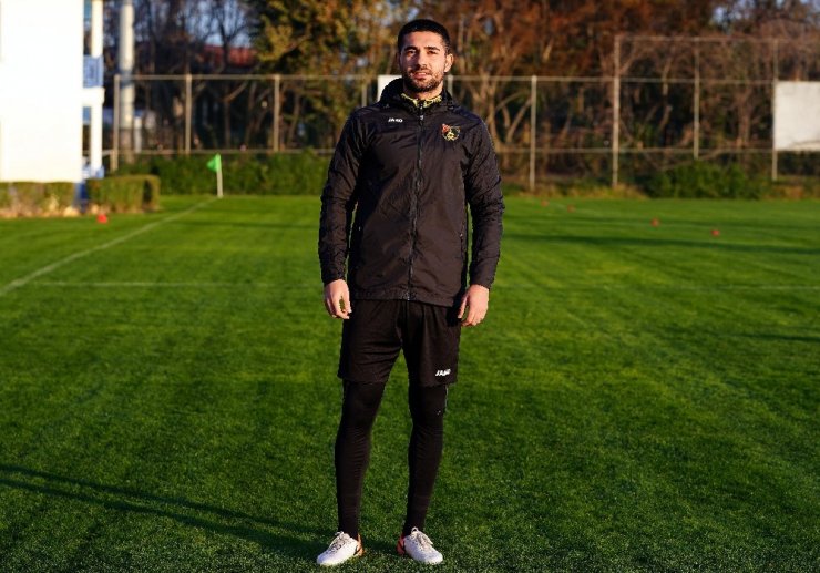 Onur Ergün: “Üç büyüklerden gelip hiçbir şey vermeyen oyuncular var”