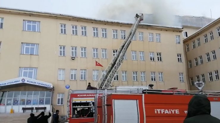 Okulda yangın paniği