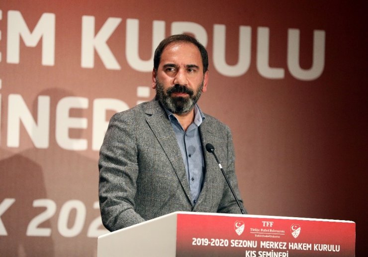 2020 yılı FIFA hakemlerinin kokartları takıldı