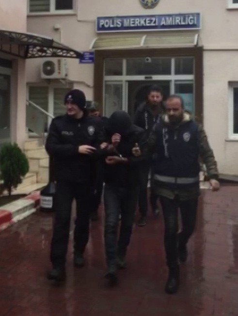Karasu’da uyuşturucu operasyonu: 2 tutuklama